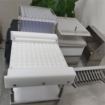 高品質の自動大麻オイル充填機の特徴は何ですか?